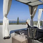 Aparthotel Dionysos Village