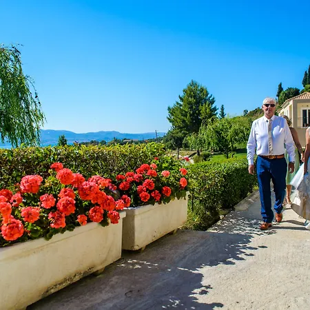 Dionysos Village Lägenhetshotell