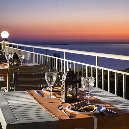 Dionysos Village Apartmanhotel 4*