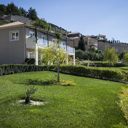 Dionysos Village Apartmanhotel