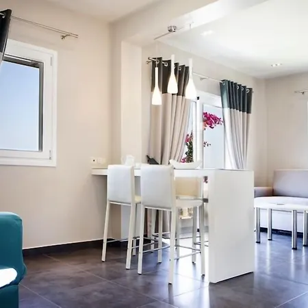 Apartmanhotel Dionysos Village 4*