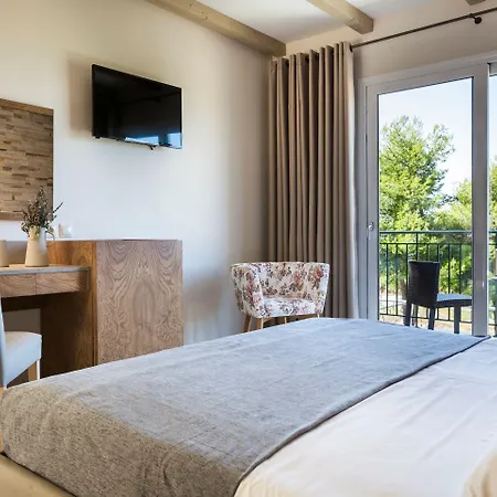 Dionysos Village Apartmanhotel 4*
