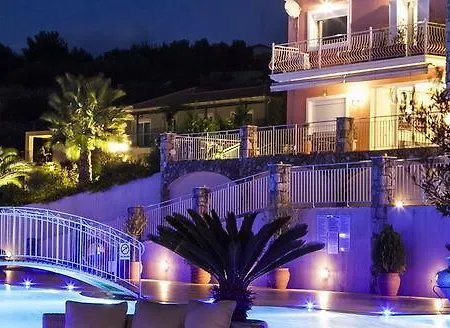 Dionysos Village Ласси