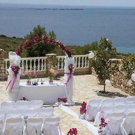 Dionysos Village Hotel apartamentowy