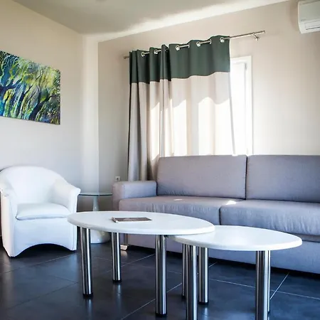 Hotel apartamentowy Dionysos Village