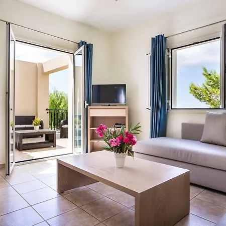 Dionysos Village Hotel apartamentowy 4*