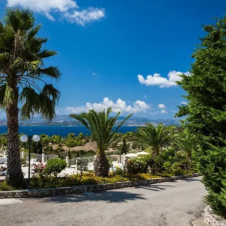 Dionysos Village 4* Lászi