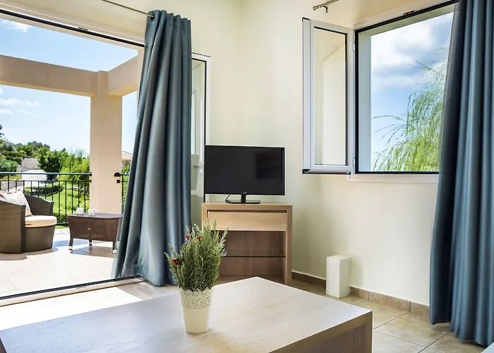 Aparthotel Dionysos Village 4*