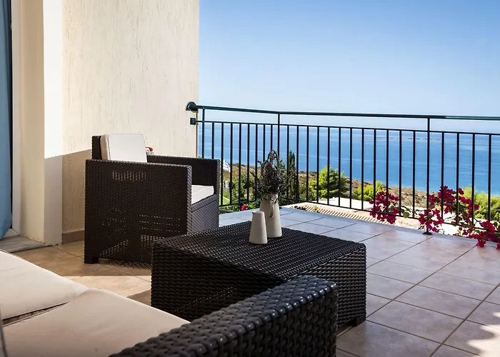 Dionysos Village Aparthotel Lassi (Kefalonia)