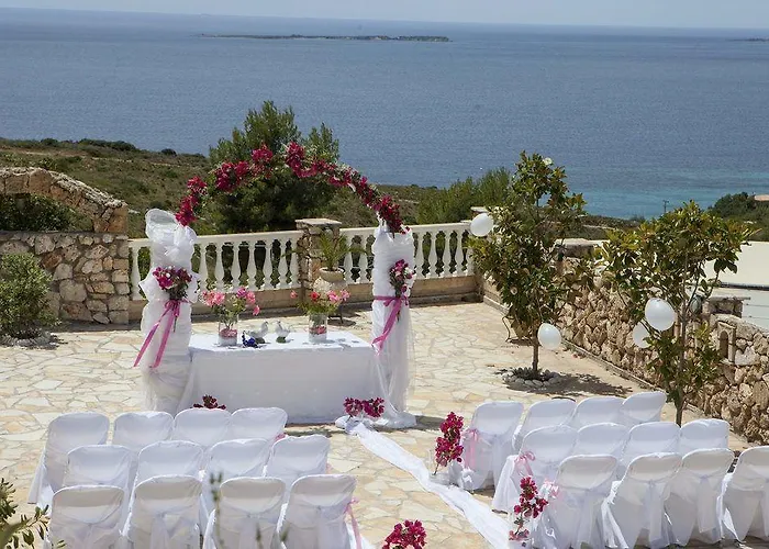 狄奥尼索斯度假公寓 公寓式酒店