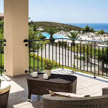 Dionysos Village ラッシ